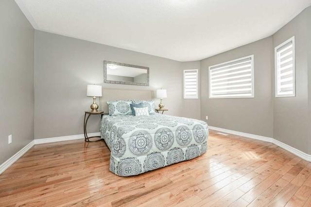 8 Penbridge Circ, House detached with 4 bedrooms, 4 bathrooms and 3 parking in Brampton ON | Image 3