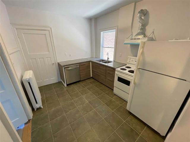 main - 571 Christie St, House detached with 3 bedrooms, 1 bathrooms and 1 parking in Toronto ON | Image 2