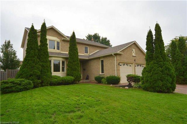 861 White Ash Dr, House detached with 3 bedrooms, 3 bathrooms and 2 parking in Whitby ON | Image 1