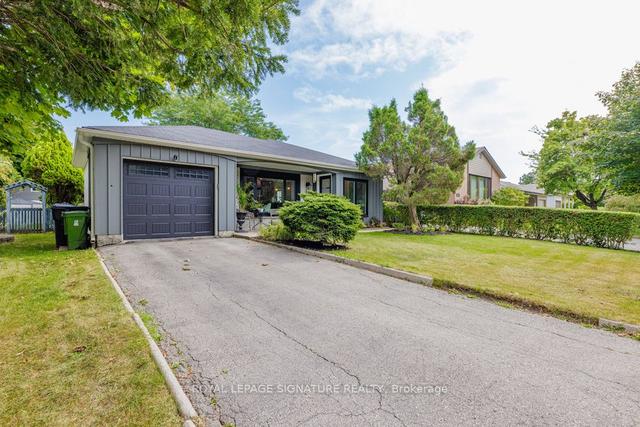 37 Bournville Dr, House detached with 3 bedrooms, 2 bathrooms and 3 parking in Toronto ON | Image 33