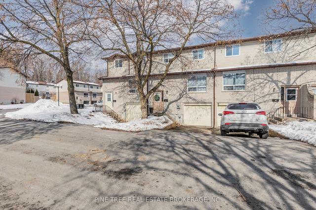 37 - 1095 Mississaga St W, Townhouse with 3 bedrooms, 1 bathrooms and 2 parking in Orillia ON | Image 23