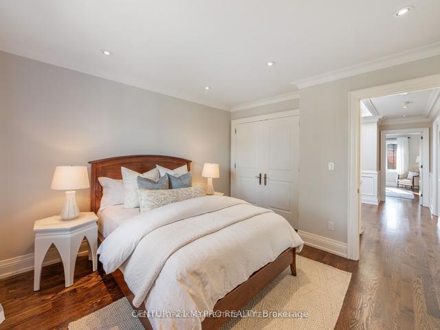 252 Sutherland Dr, House detached with 4 bedrooms, 4 bathrooms and 2 parking in Toronto ON | Image 14