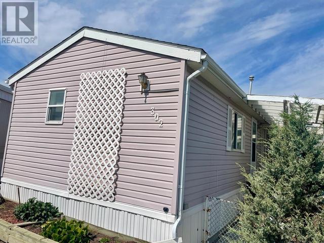 302, - 2300 13 Street N, Home with 3 bedrooms, 2 bathrooms and 2 parking in Lethbridge AB | Image 32