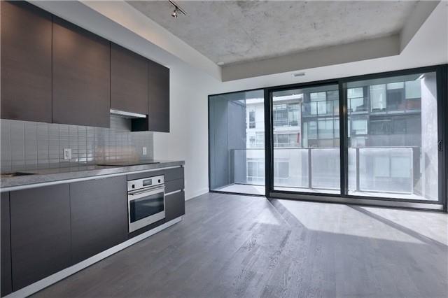 635 - 629 King St W, Condo with 1 bedrooms, 1 bathrooms and null parking in Toronto ON | Image 2