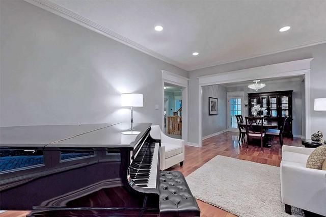 32 Tenbury Dr, House detached with 4 bedrooms, 3 bathrooms and 6 parking in Markham ON | Image 39