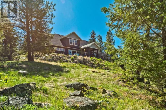 145 Grizzly Place, House detached with 3 bedrooms, 2 bathrooms and 2 parking in Okanagan Similkameen A BC | Image 2