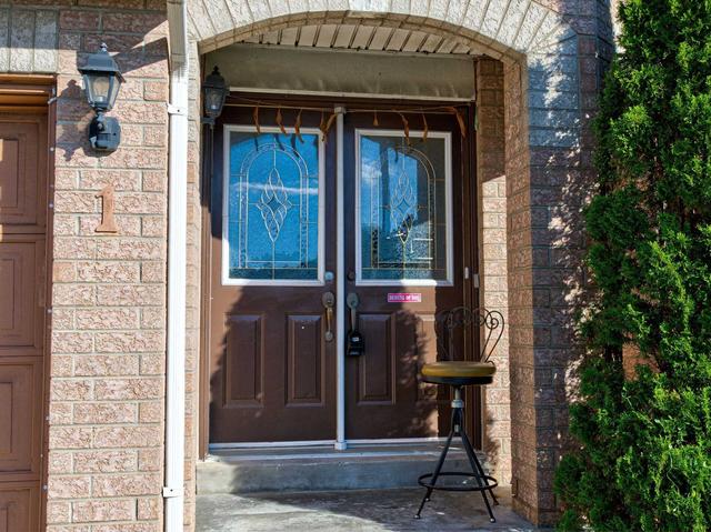 1 Kenwood Dr S, Townhouse with 3 bedrooms, 3 bathrooms and 2 parking in Brampton ON | Image 5