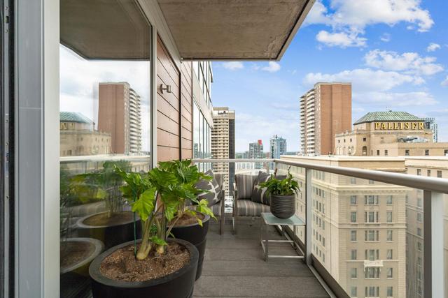 1701 - 108 9 Avenue Sw, Condo with 2 bedrooms, 2 bathrooms and 2 parking in Calgary AB | Image 44