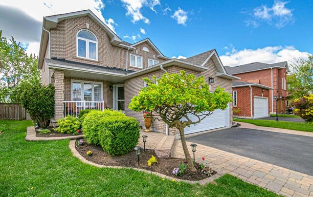 94 Parnell Cres, House detached with 4 bedrooms, 4 bathrooms and 5 parking in Whitby ON | Image 12