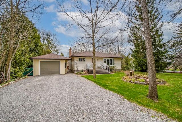 690 Post Rd, House detached with 2 bedrooms, 2 bathrooms and 7 parking in Kawartha Lakes ON | Image 12