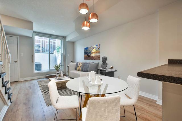 2 - 10 Turntable Cres, Townhouse with 3 bedrooms, 2 bathrooms and 1 parking in Toronto ON | Image 36