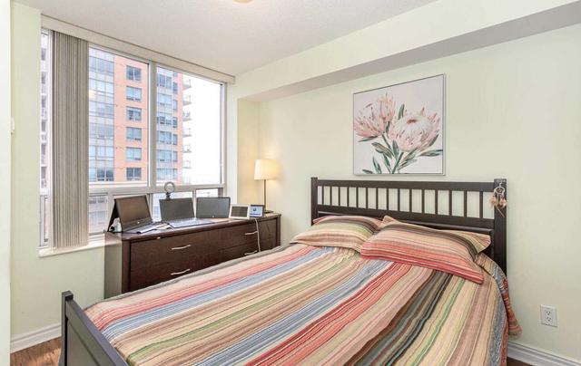 1928 - 5233 Dundas St W, Condo with 2 bedrooms, 2 bathrooms and 1 parking in Toronto ON | Image 16