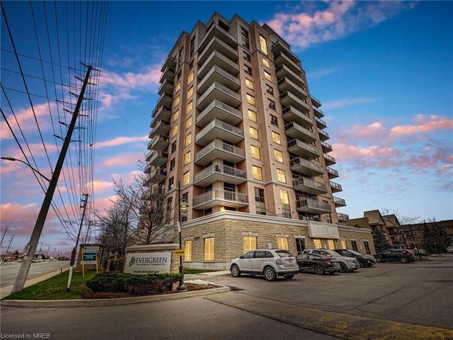 306 - 810 Scollard Court, House attached with 2 bedrooms, 2 bathrooms and 1 parking in Mississauga ON | Image 1
