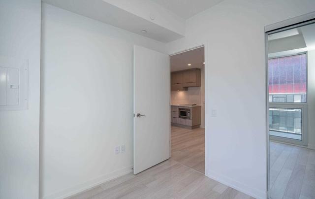 3306 - 39 Roehampton Ave, Condo with 2 bedrooms, 2 bathrooms and 0 parking in Toronto ON | Image 8