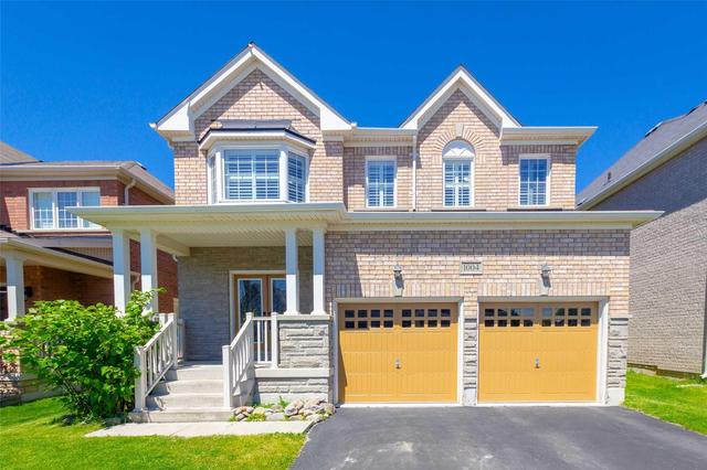 1004 Schooling Dr, House detached with 4 bedrooms, 3 bathrooms and 2 parking in Oshawa ON | Image 1