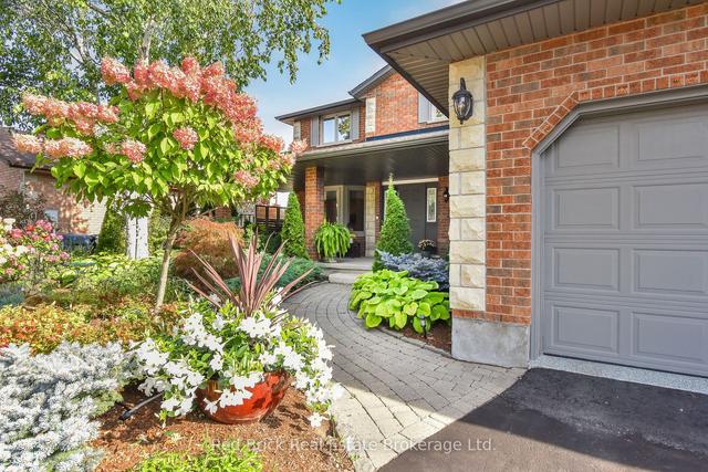 28 Bathgate Dr, House detached with 4 bedrooms, 4 bathrooms and 4 parking in Guelph ON | Image 34