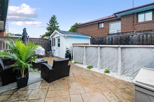 3 Dellbrook Cres, House semidetached with 3 bedrooms, 2 bathrooms and 3 parking in Toronto ON | Image 30