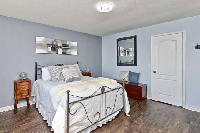 60 Greengrove Way, Condo with 3 bedrooms, 3 bathrooms and 2 parking in Whitby ON | Image 21