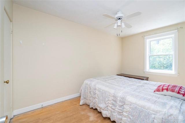 365 Larouche Street, Townhouse with 3 bedrooms, 1 bathrooms and null parking in Ottawa ON | Image 21