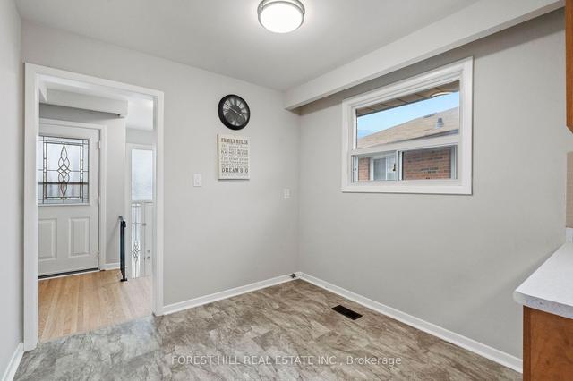 140 Firgrove Cres, House semidetached with 3 bedrooms, 2 bathrooms and 4 parking in Toronto ON | Image 11