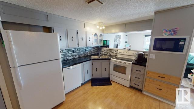 14 - 5302 52 St, Home with 3 bedrooms, 1 bathrooms and null parking in Drayton Valley AB | Image 6