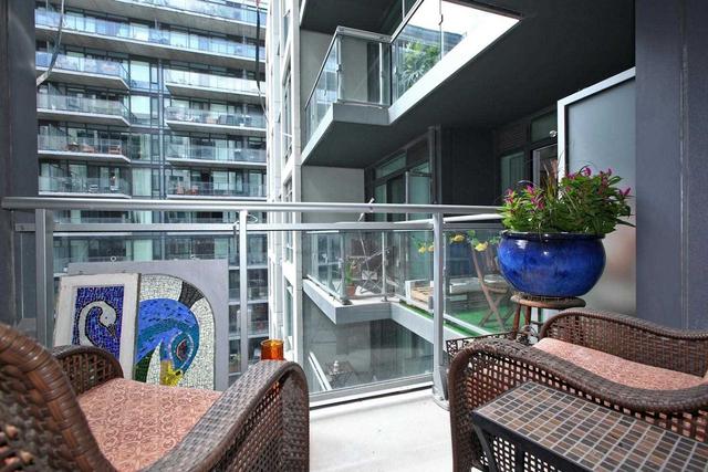 1235 - 525 Adelaide St W, Condo with 1 bedrooms, 1 bathrooms and 1 parking in Toronto ON | Image 16