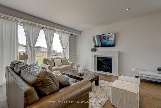 1318 Red Pine Cres S, House detached with 3 bedrooms, 5 bathrooms and 6 parking in London ON | Image 38