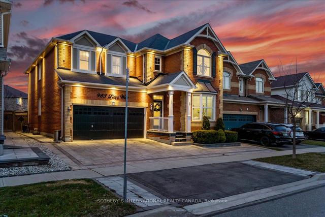 983 Dice Way, House detached with 4 bedrooms, 4 bathrooms and 6 parking in Milton ON | Image 1