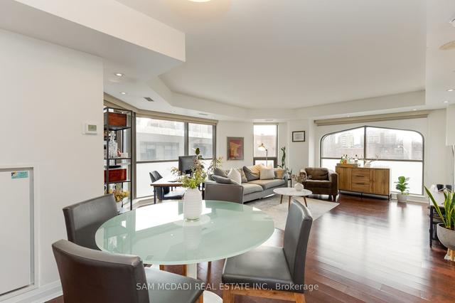 411 - 3 Mcalpine St, Condo with 1 bedrooms, 1 bathrooms and 1 parking in Toronto ON | Image 3