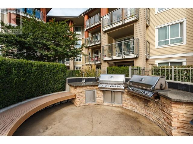 412 - 1093 Sunset Drive, Condo with 3 bedrooms, 2 bathrooms and 1 parking in Kelowna BC | Image 28
