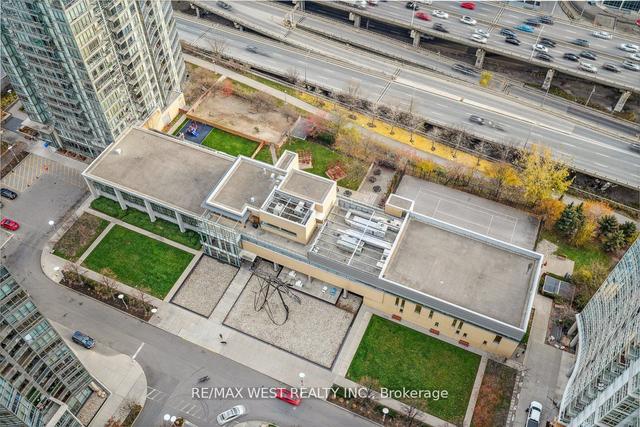 4208 - 10 Navy Wharf Crt, Condo with 2 bedrooms, 3 bathrooms and 2 parking in Toronto ON | Image 20