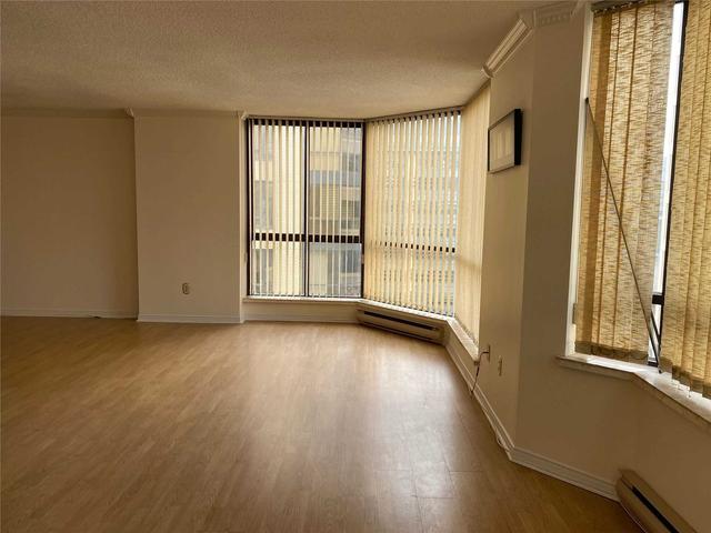 1402 - 280 Simcoe St, Condo with 2 bedrooms, 2 bathrooms and 1 parking in Toronto ON | Image 14