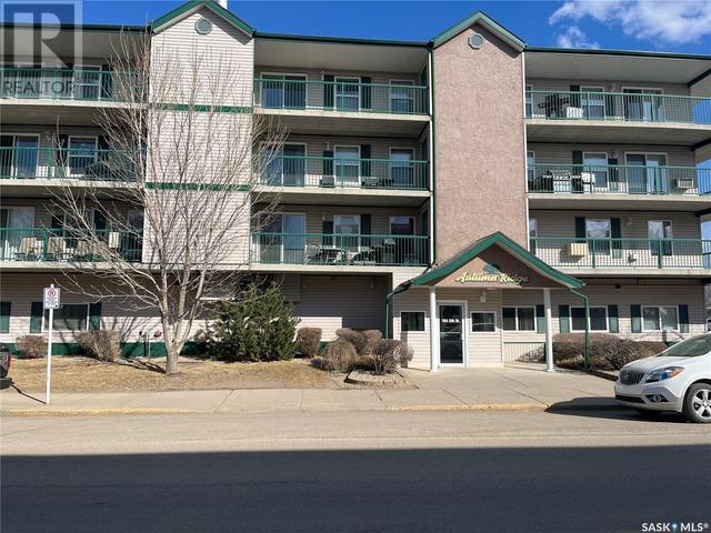 207 - 104 5th Street Ne, Condo with 2 bedrooms, 2 bathrooms and null parking in Weyburn SK | Image 1
