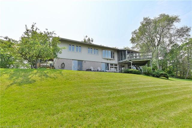 3438 County Road 3, House detached with 4 bedrooms, 2 bathrooms and 10 parking in Prince Edward County ON | Image 33