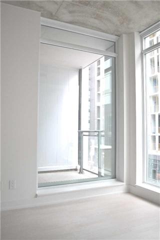 404 - 20 Gladstone Ave, Condo with 2 bedrooms, 2 bathrooms and 1 parking in Toronto ON | Image 6