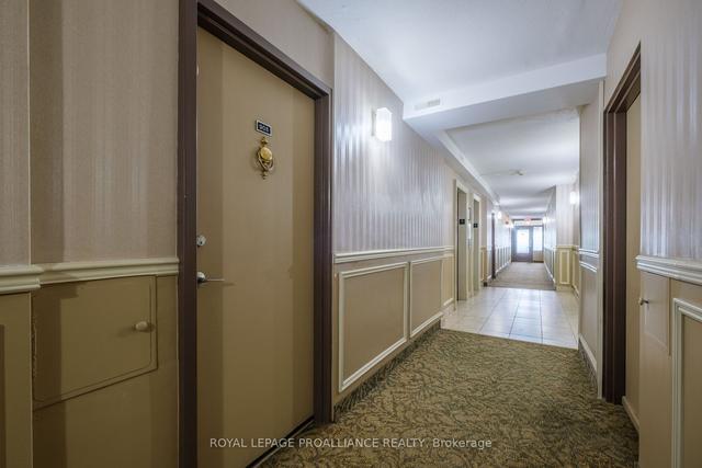 2 Mowat Ave, Condo with 1 bedrooms, 1 bathrooms and 1 parking in Kingston ON | Image 40