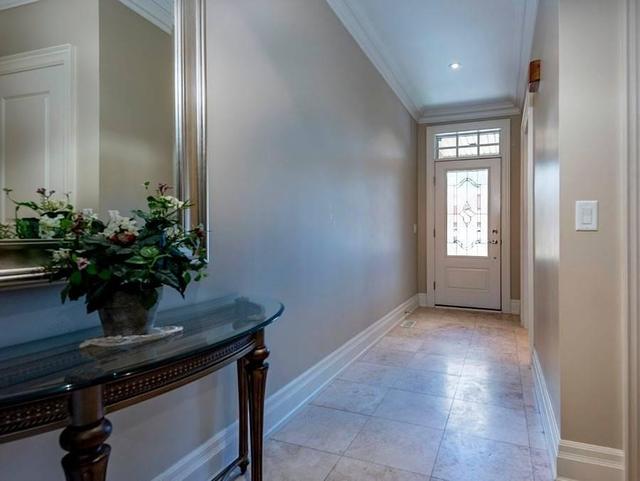 189 Beta St, House detached with 4 bedrooms, 4 bathrooms and 2 parking in Toronto ON | Image 2