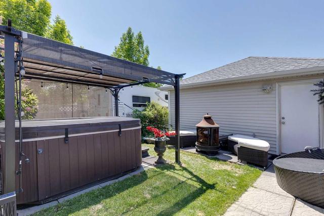 1 Prestwick Rise Se, House detached with 4 bedrooms, 2 bathrooms and 2 parking in Calgary AB | Image 39