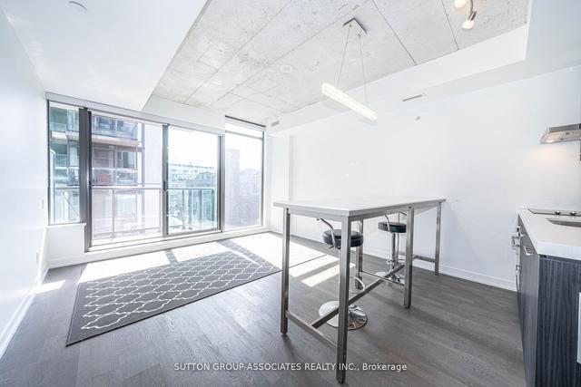 635 - 461 Adelaide St W, Condo with 1 bedrooms, 1 bathrooms and 1 parking in Toronto ON | Image 1