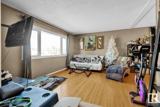 16103 87 Av Nw, House detached with 5 bedrooms, 2 bathrooms and 4 parking in Edmonton AB | Image 8