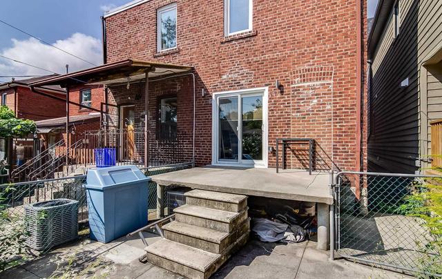 515 Northcliffe Blvd, House semidetached with 3 bedrooms, 2 bathrooms and 2 parking in Toronto ON | Image 16