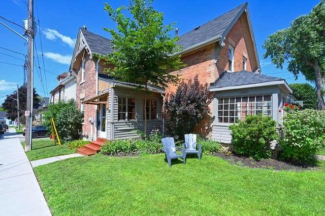 36 North Augusta Road, House detached with 5 bedrooms, 2 bathrooms and 3 parking in Brockville ON | Card Image