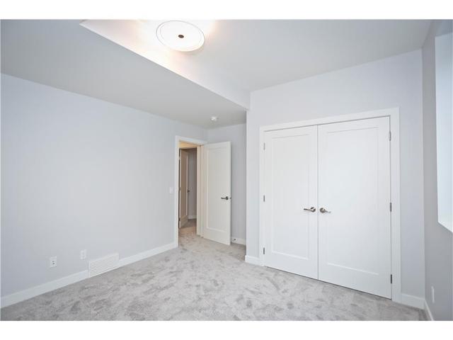 56 45 Street Sw, House detached with 6 bedrooms, 4 bathrooms and 2 parking in Calgary AB | Image 35