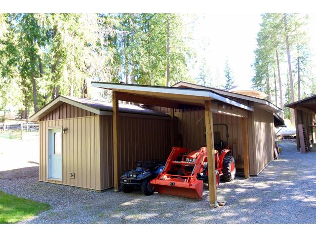 1111 Fox Tree Road, House detached with 3 bedrooms, 3 bathrooms and null parking in Central Kootenay B BC | Image 37