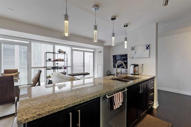 905 - 85 The Donway W, Condo with 2 bedrooms, 3 bathrooms and 1 parking in Toronto ON | Image 4