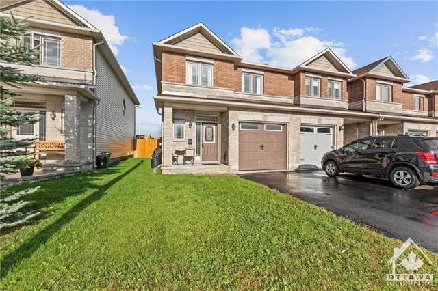 514 Barrick Hill Road, Townhouse with 3 bedrooms, 3 bathrooms and 3 parking in Ottawa ON | Image 2