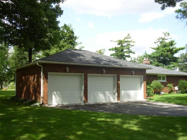 250 Ontario St S, House detached with 2 bedrooms, 3 bathrooms and null parking in Milton ON | Image 7