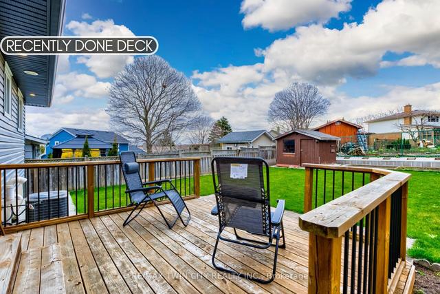 21 Sandsprings Cres, House detached with 3 bedrooms, 2 bathrooms and 3 parking in Kitchener ON | Image 26