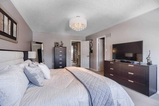 14 Ironhorse Cres, House semidetached with 3 bedrooms, 3 bathrooms and 3 parking in Caledon ON | Image 18