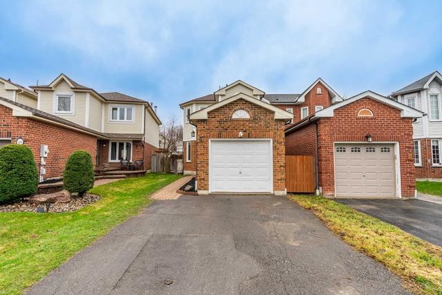 8 Teddington Cres, House detached with 4 bedrooms, 4 bathrooms and 3 parking in Whitby ON | Image 12